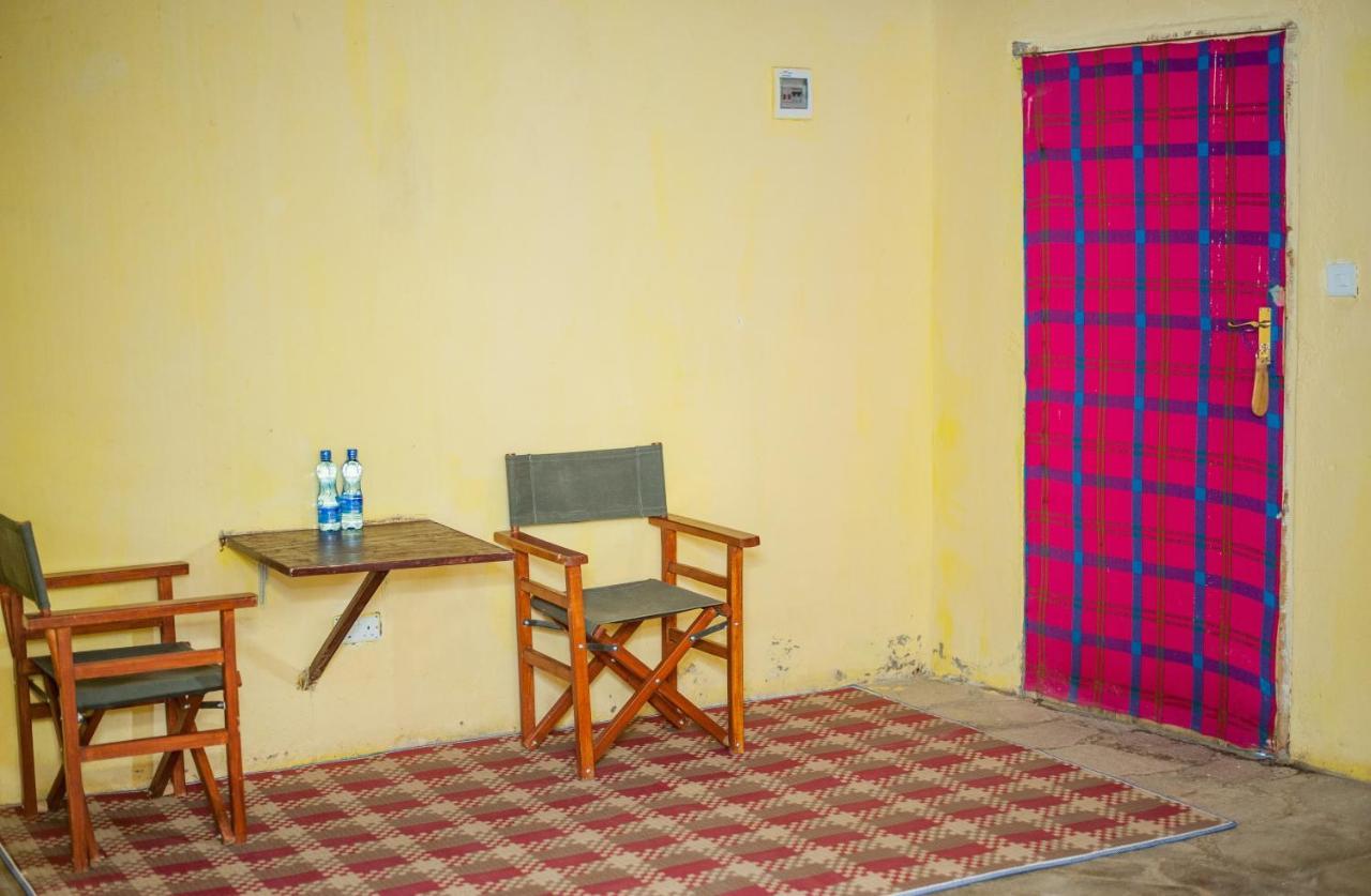 Endeem Mara Resort Ololaimutiek エクステリア 写真